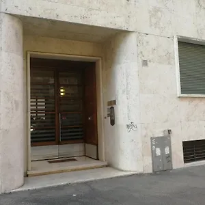 Al 171 Locazione Turistica A 50mt Metro B1 Appartamento Roma